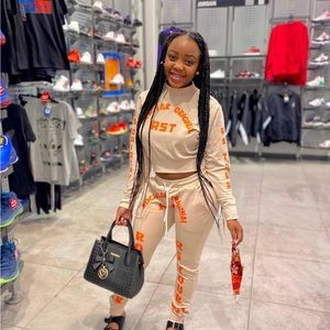 🚨🚨🚨🚨 LADIES ORIGINAL ROCKSTAR TRACKSUIT